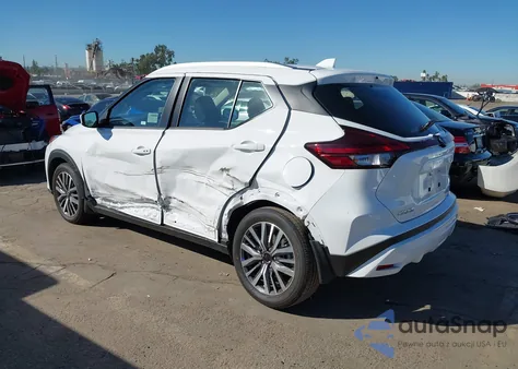 2024 Nissan Kicks Sv Xtronic Cvt z USA, uszkodzony, nr VIN 3N1CP5CV5RL521182